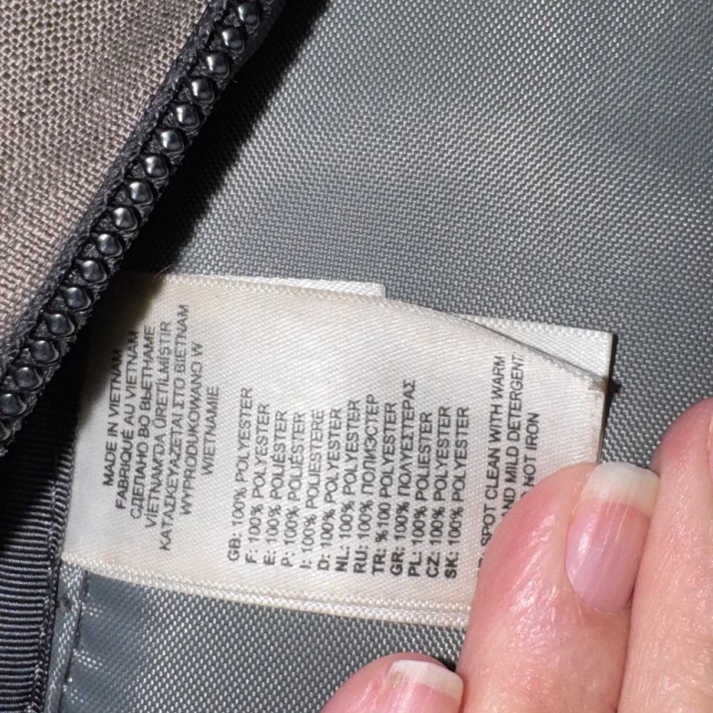 The North Face Vault Backpack Tan Black FlexVent Daypack NF00CHJ0